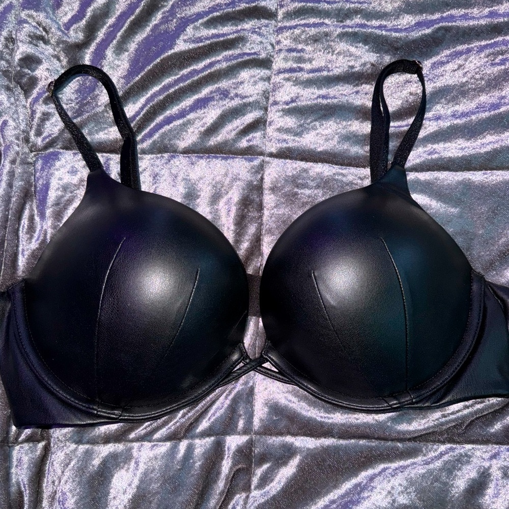 Victoria's Secret Black Faux Leather Super Push-Up Bra, size 34C